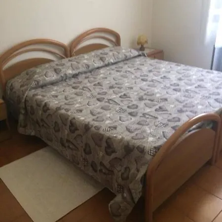 Отель Trota